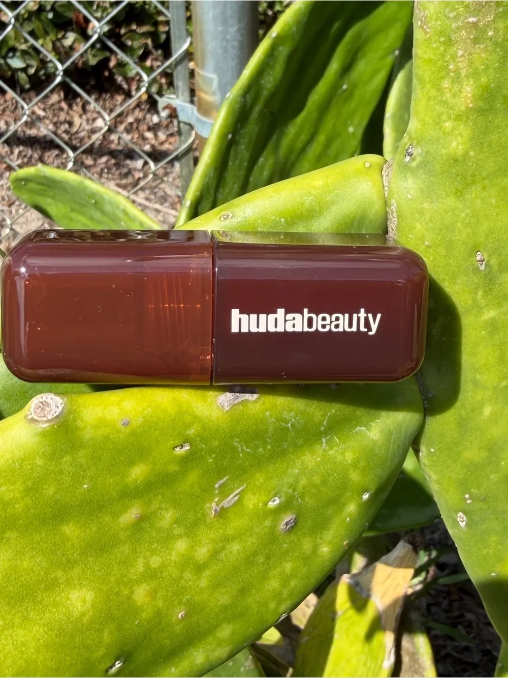 HUDA BEAUTY Blush Filter Blush In Coco loco (Rich warm Brown)